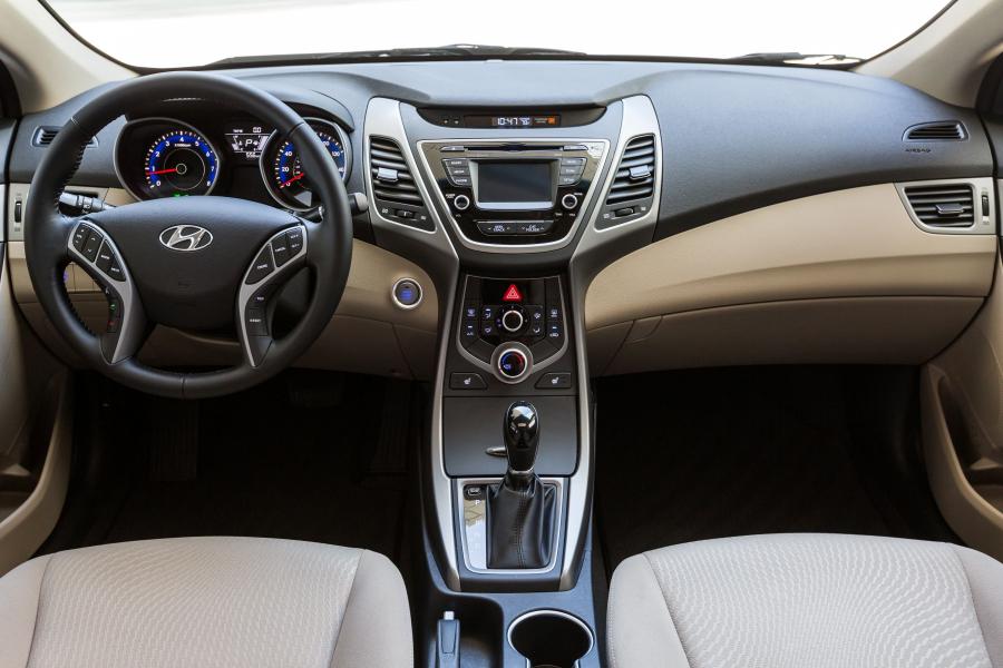  Hyundai Elantra Value Edition 2015 года  (фото 20 из 27)